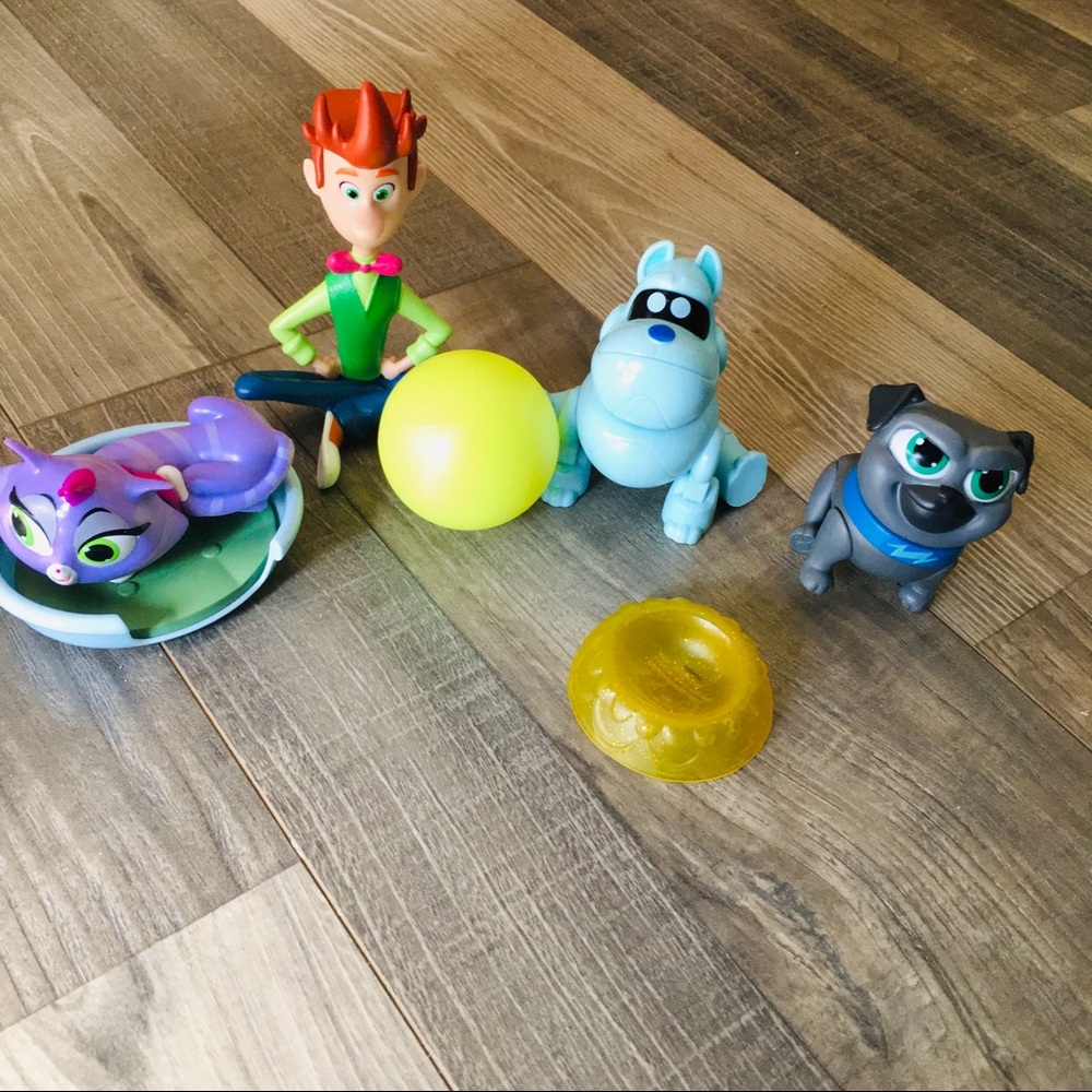Disney Junior Puppy Pals Figurines EUC
